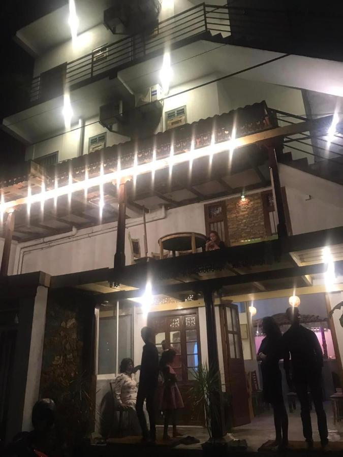 H&C Heaven Beach Hotel Unawatuna Luaran gambar